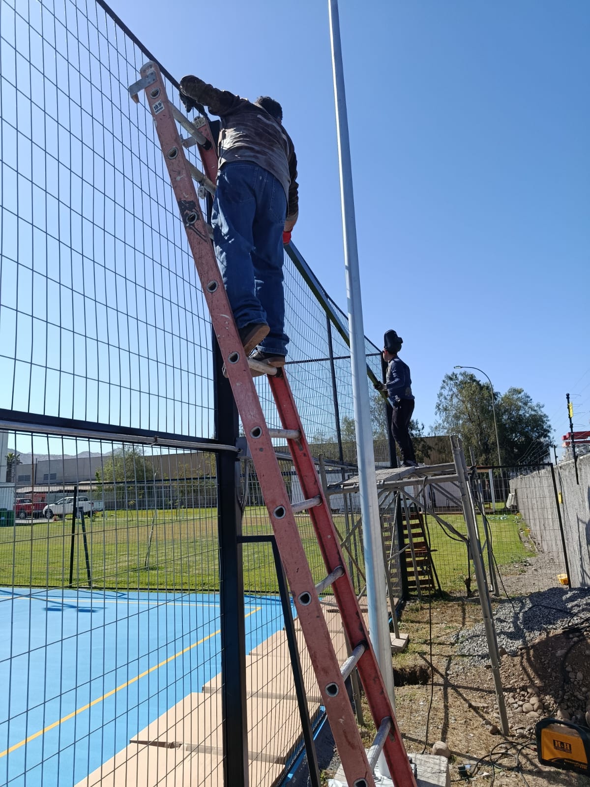 Instalación malla protección.jpg